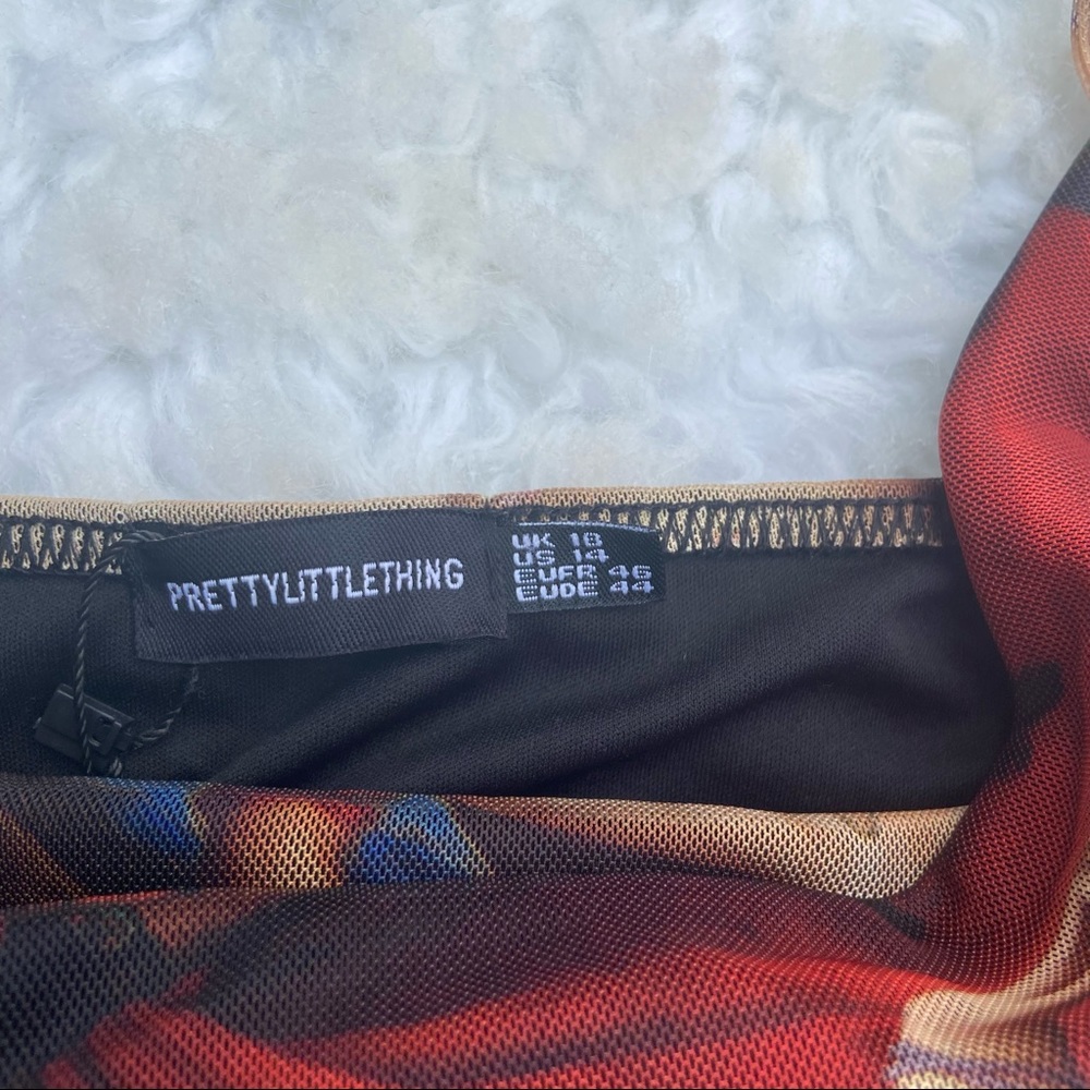 PrettyLittleThing Plus Multi Renaissance Print Ruched Bodycon Dress - Picture 8 of 8